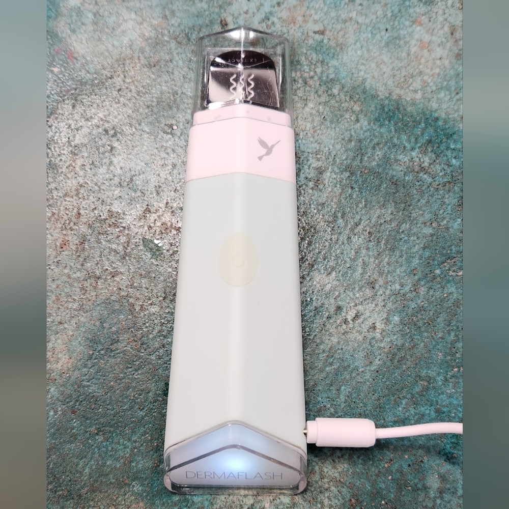 Dermaflash Pore Extractor, Pre-Owned.